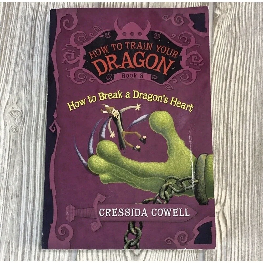 Cressida Cowell How to Train Your Dragon Books #6-8 Lot of 3 Soft Cover
